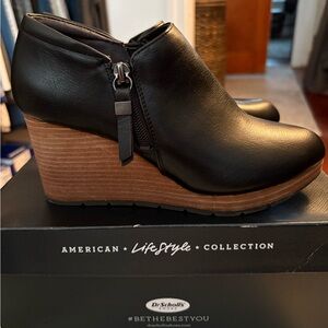 Dr Scholls American Lifestyles Collection Work it, black wedges